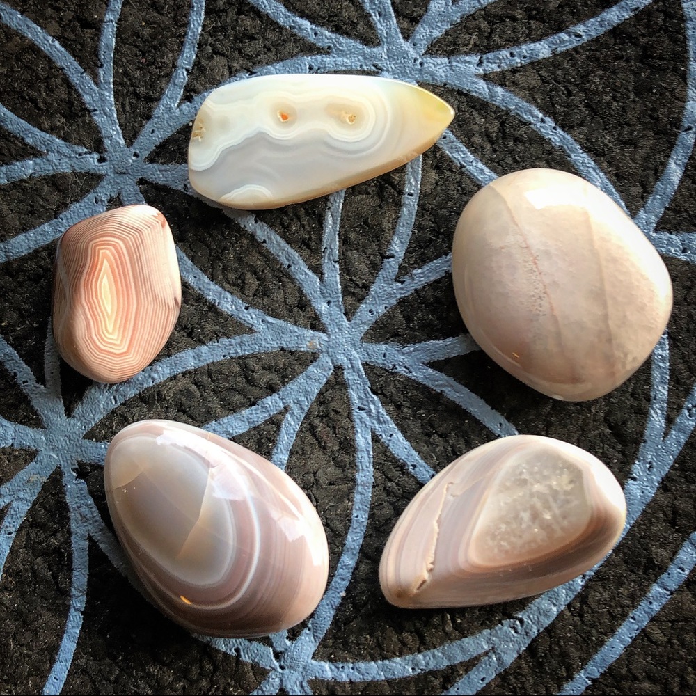 POCKET GEM Gray Banded Botswana River Agate Crystal Worry Stone Tumbled Trinket